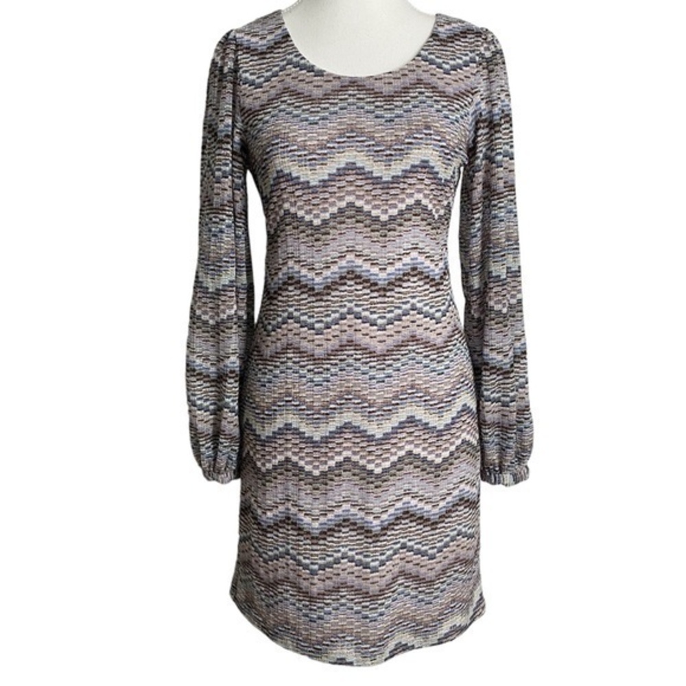B. Smart Pastel Muted Chevon Long Sleeve Midi Dress